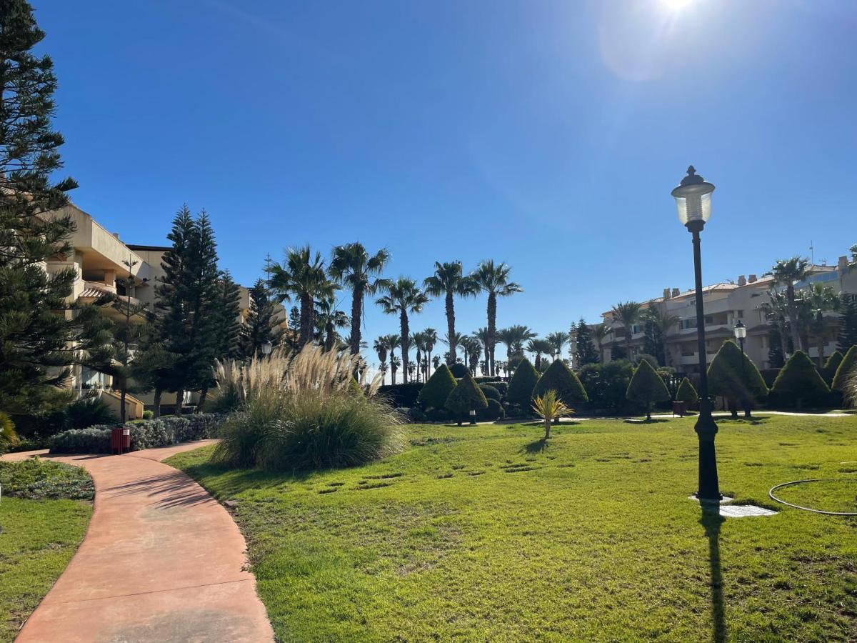Moderna Y Alegre Vivienda Junto Al Mar . Lägenhet Roquetas de Mar Exteriör bild