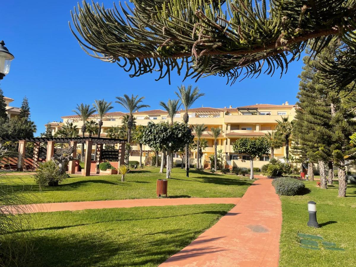 Moderna Y Alegre Vivienda Junto Al Mar . Lägenhet Roquetas de Mar Exteriör bild